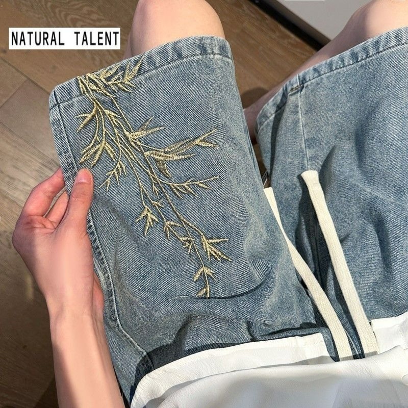 Street Fashion News - Pantalones Capri Vaqueros Bordados Estilo Chino