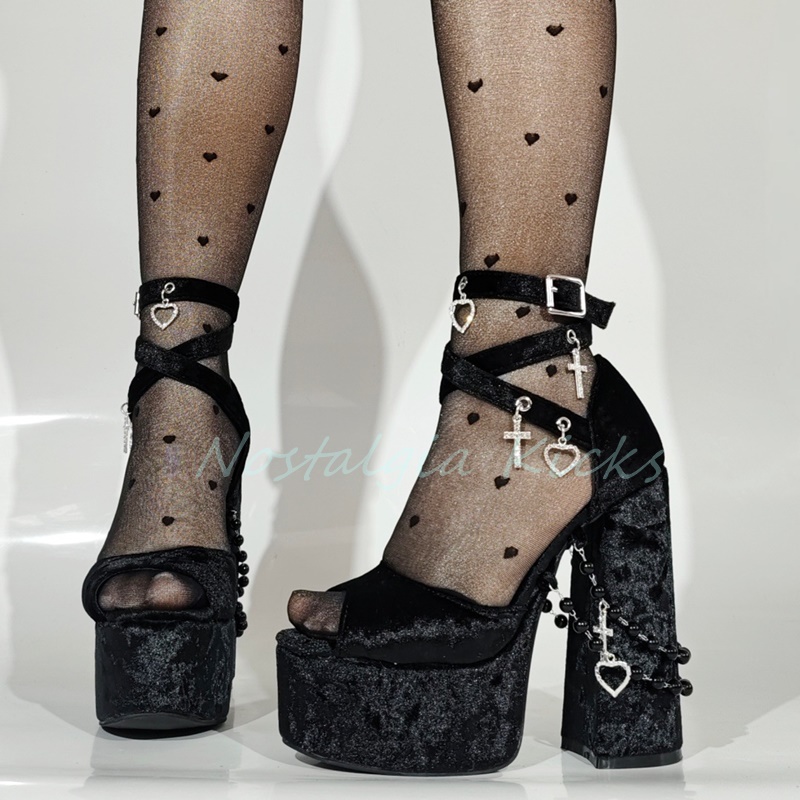 Sandalias góticas de tacón alt - Street Fashion Punk reseña y precio