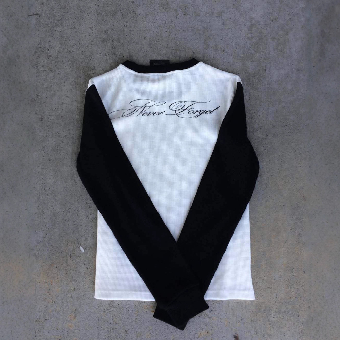 Nueva Camiseta de Manga Larga  - Street Fashion News reseña y precio
